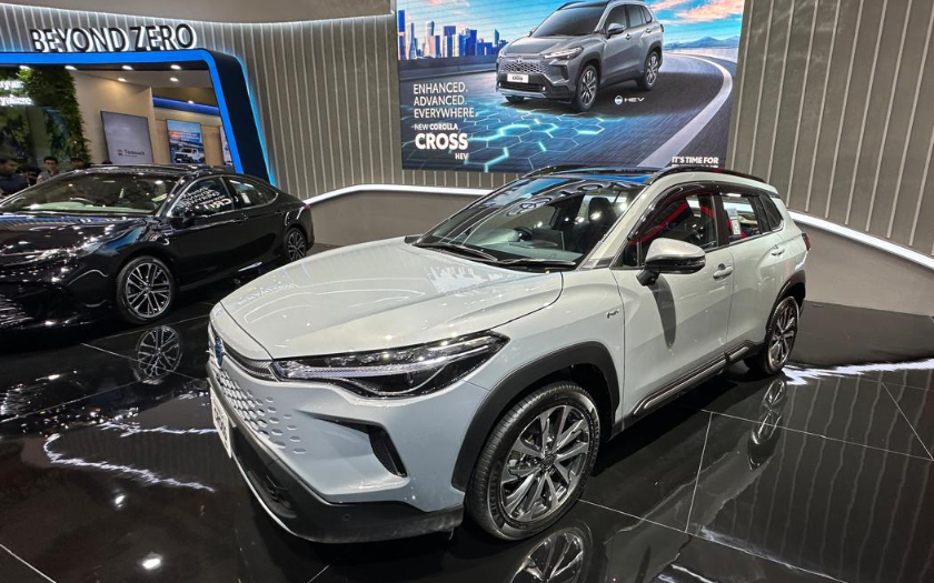 Toyota Bawa Dua Jagoan Hybrid ke IIMS 2025, Intip Harga dan Teknologi Canggihnya