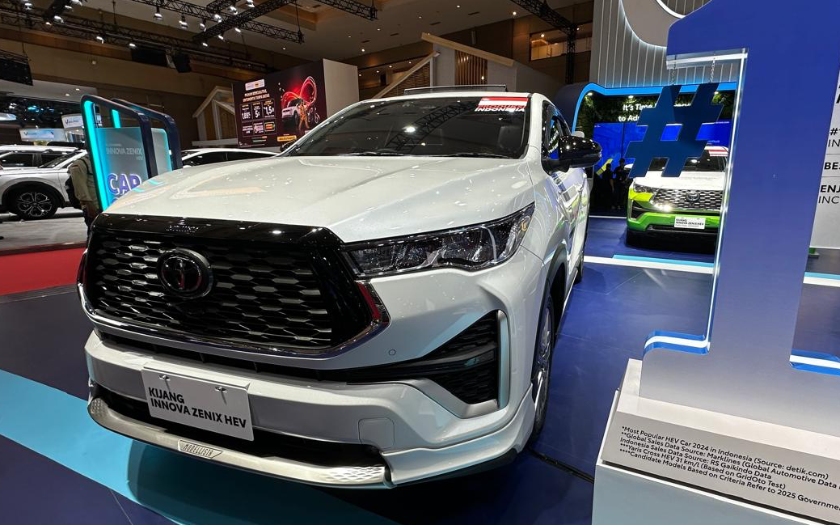 Diskon Mobil Hybrid Toyota Langsung Turun Rp 13 Juta Berkat Insentif 3% di IIMS 2025