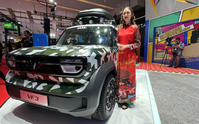 Mobil Listrik Rp 227 Juta, Bisa Cas Gratis Hingga 2028, VinFast VF 3 Hadir di IIMS 2025
