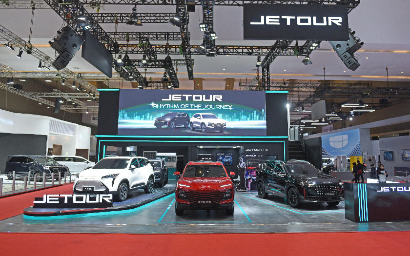 Beli Mobil Jetour di IIMS 2025, Bebas Pilih Liburan Ke Mana Pun, Serius? 