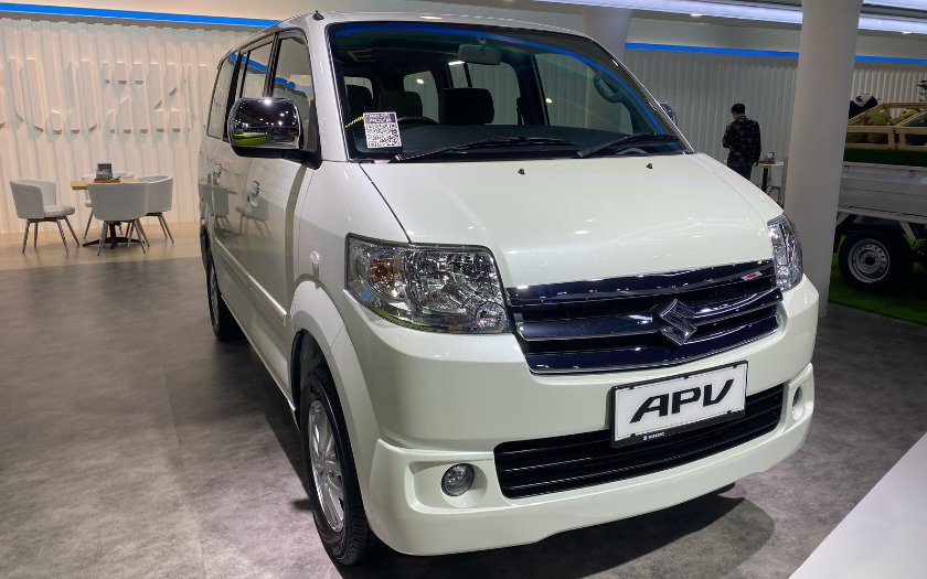 Jadi Mobil Favorit di IIMS 2025, Suzuki APV Arena Mobil Serbaguna yang Melegenda, Intip Lebih Dekat Yuk!