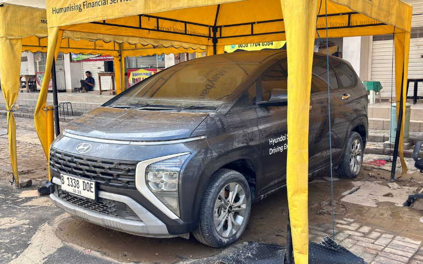 Mobil Kesayangan Kebanjiran, Segini Biaya Bersih-Bersih Interior Versi Autoglaze