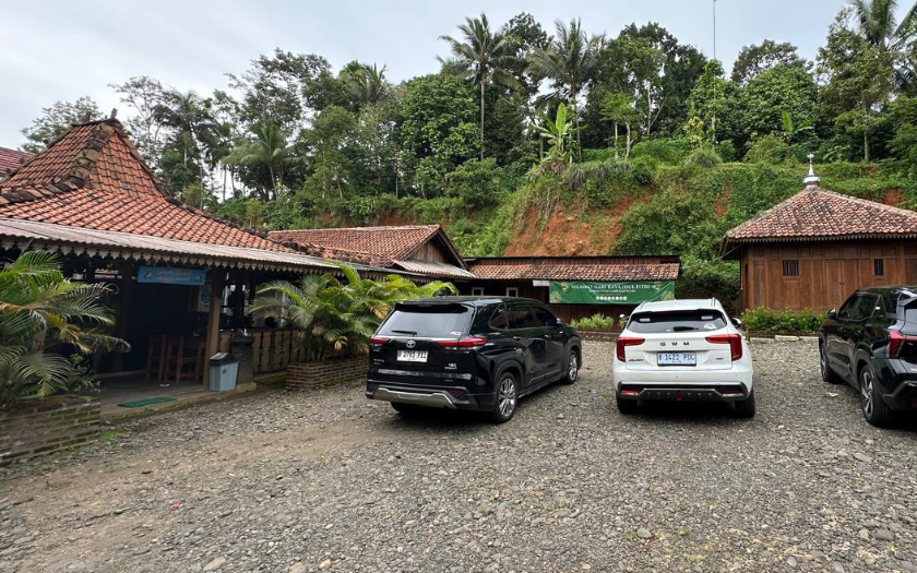 Budi Setiyadi, Ketua AISMOLI Punya Warung Makan, Menu Andalannya Bikin Penasaran