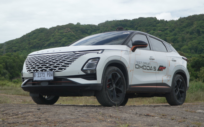 DriVacation 2025 : Anyer Macet Total, Omoda 5 GT AWD Gak Takut Lewat Jalan Alternatif Off-Road