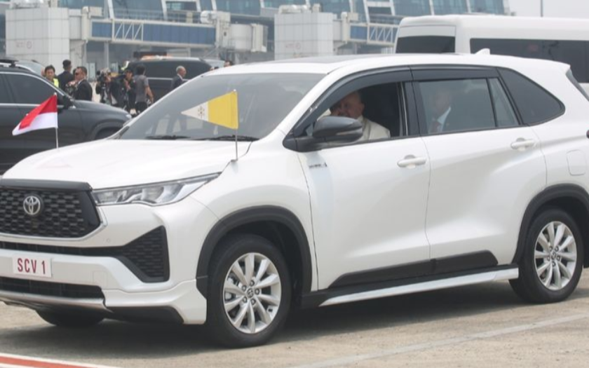 Paus Fransiskus Wafat, Ada Pesan Menyentuh Lewat Innova Zenix Saat Berkunjung ke Indonesia 