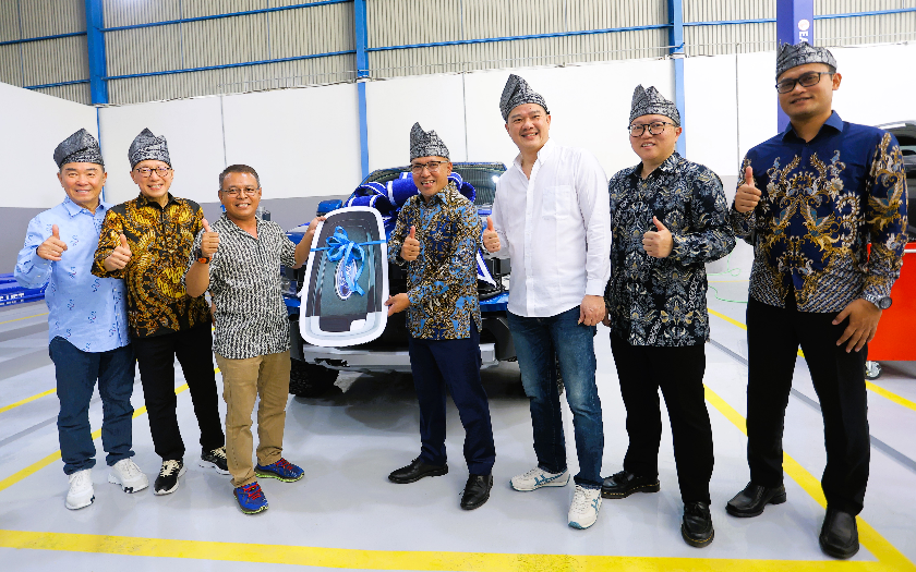 Pebisnis Perkebunan dan Pertambangan di Pekanbaru Sumringah, Ford Hadirkan Dealer Berkonsep 3S