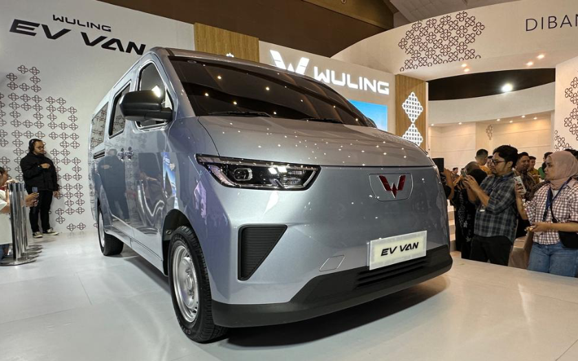 Pesaing Baru di Segmen Mobil Niaga Listrik, Wuling EV Van Tembus 400 Km Sekali Ngecas