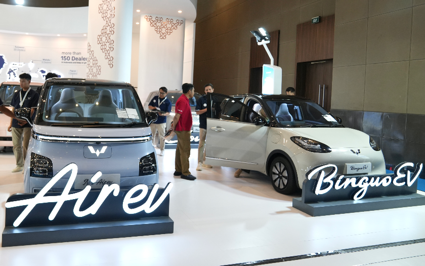 Air EV dan Binguo EV Bikin Wuling Panen SPK di PEVS 2025, EV Van Curi Perhatian