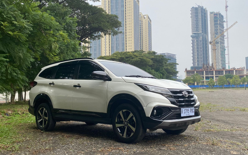 Incar SUV RWD, Pilihan Toyota New Rush GR Sport Paket Komplet, Intip Harga dan Spesifikasinya