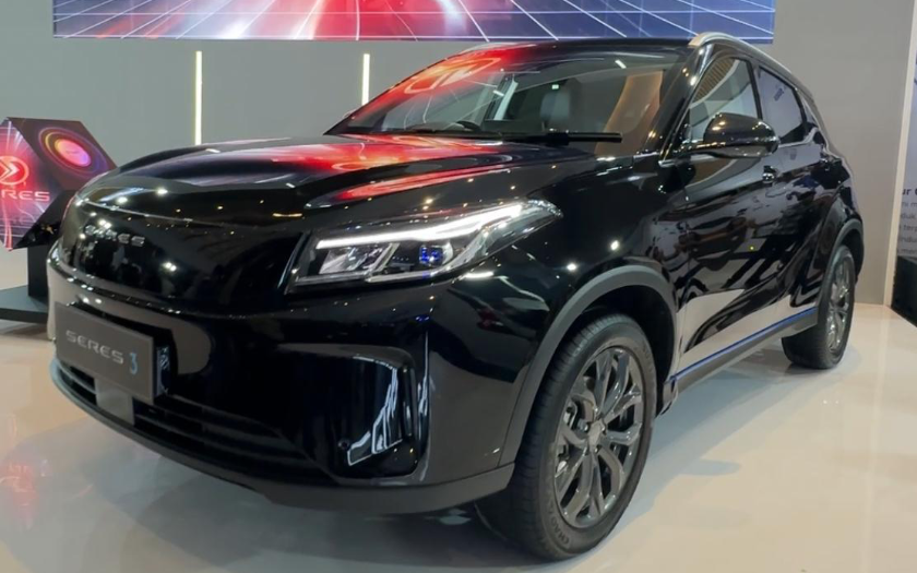 Sebanyak 782 Unit Laku di PEVS 2025, Seres 3 Jadi Bintang Baru Mobil Listrik
