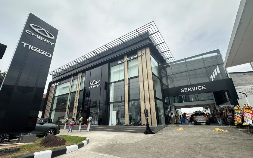 Warga Bekasi Jadi Pusat Perhatian, Chery Indonesia Resmikan Dealer Terluas di Jabodetabek