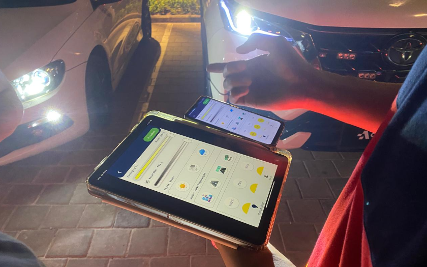 Menarik, Headlamp Dakar Carbon RSi, Bi-LED Pintar Bisa Terhubung Smartphone
