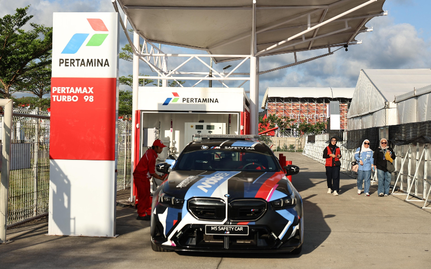 Emang Bisa, BMW M5 Official Safety Car MotoGP Nenggak BBM Pertamina 