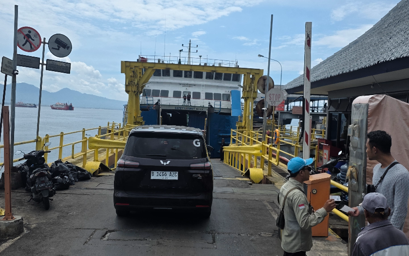 Tanpa Isi BBM dan Ngecas Baterai, Wuling Cortez Darion PHEV Berhasil Sampai Bali