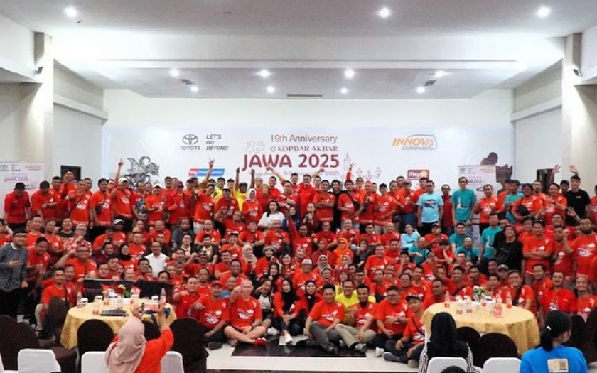 Rayakan Ulang Tahun ke-19, Innova Community Gelar Adu Irit Innova Zenix Hybrid