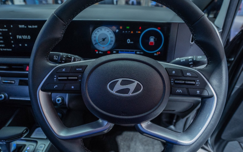 Bikin Kaki Rileks, Begini Cara Mengoperasikan Smart Cruise Control di Hyundai Stargazer Cartenz