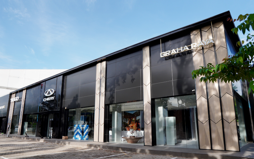 Makin Dekat dengan Warga Tangsel, Chery Resmikan Dealer di Graha Raya Bintaro