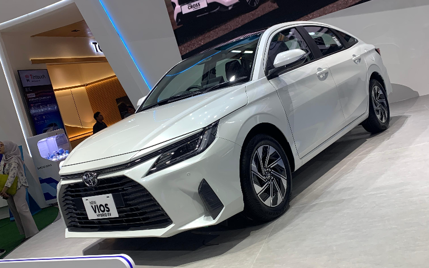 Biar Hybrid EV Untuk Semua, Toyota Mulai Pasarkan Varian Terjangkau di IIMS 2026