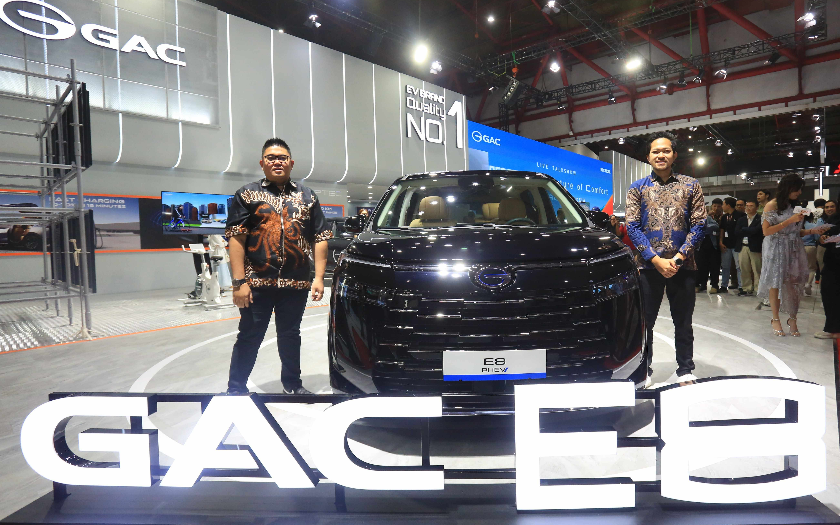 Masih Tahap Perkenalan, GAC Hadirkan MPV Premium GAC E8 Usung Mesin Hybrid 