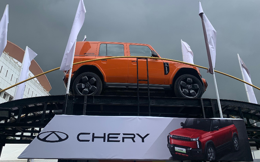 Bukti Nyata Ketangguhan SUV Listrik iCAR V23, Unjuk Gigi Ekstrem di Medan Adventure Park