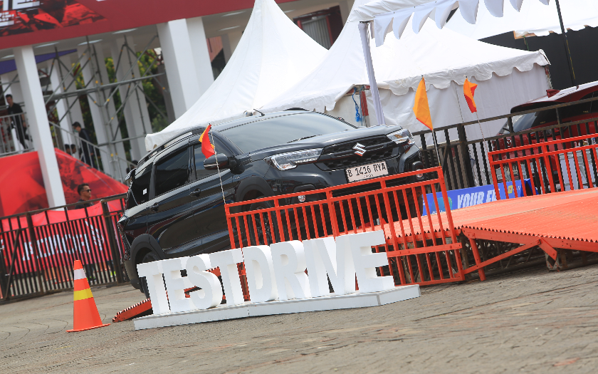 Mantap! Hanya Test Drive Suzuki IIMS 2026, Bisa Bawa Pulang Logam Mulia atau Motor Gratis