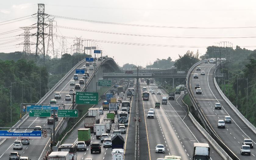 Gelombang Mudik Lebaran 2026, Terpantau 650 Ribu Kendaraan Keluar dari Jabodetabek