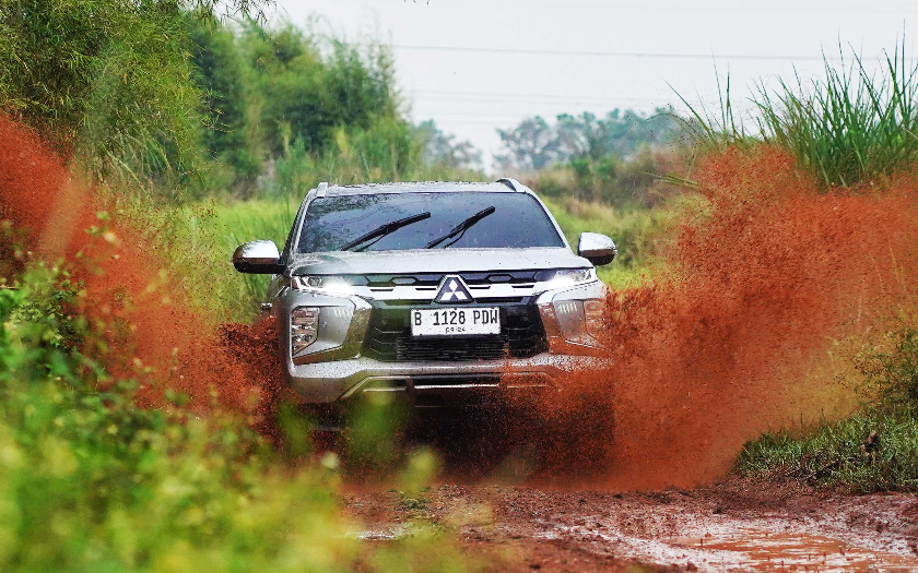 Bedah Keunggulan Sasis Ladder Frame Mitsubishi Pajero Sport, Kenapa Begitu Disukai?