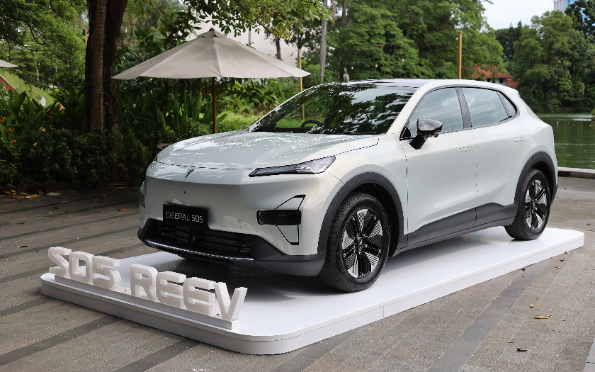 Changan Deepal S05 REEV Tampil Perdana di Indonesia, Siap Hadapi Geely Starray EM-i dan Nissan Kicks e-Power