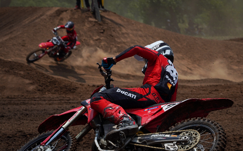 Diva Ismayana dan M Zidane, Sukses Tembus 8 Besar FMSCT Thailand Motocross 2026