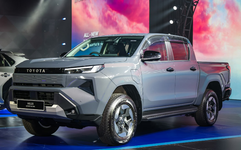 Toyota Hilux Terbaru Sudah Mendarat di Tanah Air, Mengusung Teknologi BEV?