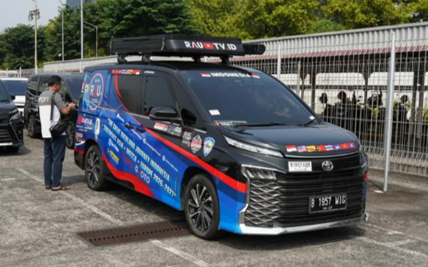 Lintas Benua, Faisal dan Indriati Menaklukkan Rute Indonesia-Eropa dengan Toyota Voxy