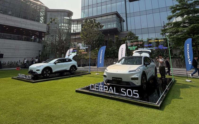 Pilih 470 Km atau 1.100 Km? Komparasi Performa Changan Deepal S05 BEV dan S05 REEV