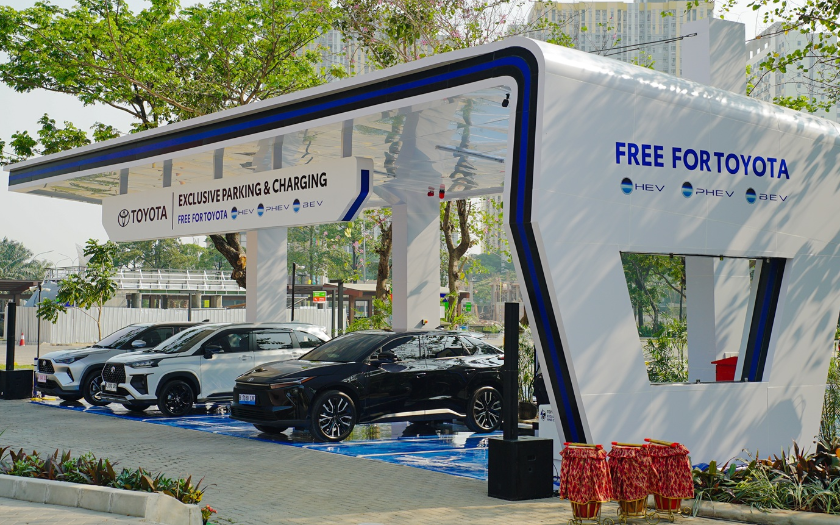 Makin Nyaman, Parkiran Khusus Mobil Elektrifikasi Toyota Kini Hadir di Bekasi
