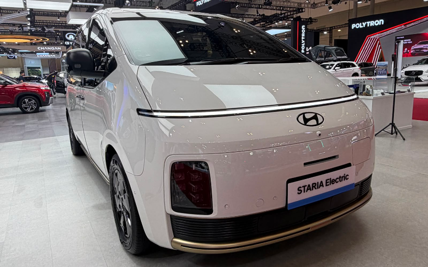 Intip Spesifikasi Lengkap New STARIA Electric dan Hybrid, Kamu Pilih Mana?