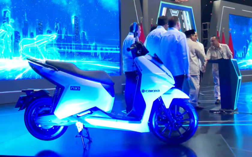 Presiden Prabowo Meluncurkan Motor Listrik Nasional Cakra, Targetkan Produksi Hingga 2 Juta Unit