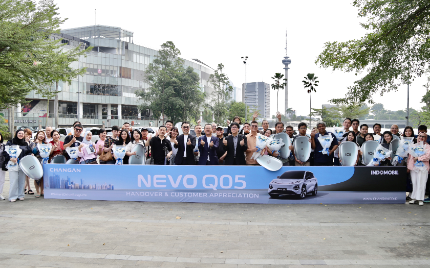 Pemilik Changan Nevo Q05 Full Senyum, Resmi Kunci Diterima Langsung