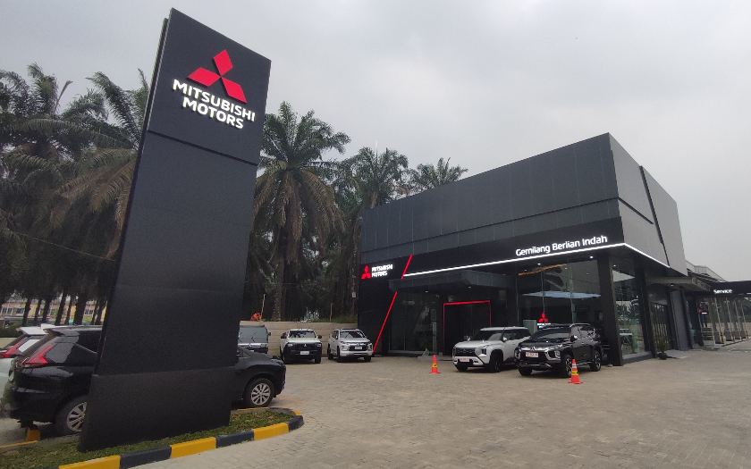 Mitsubishi Motors Resmikan Dealer 3S Pertama di Ngabang, Perluas Jaringan di Kalbar
