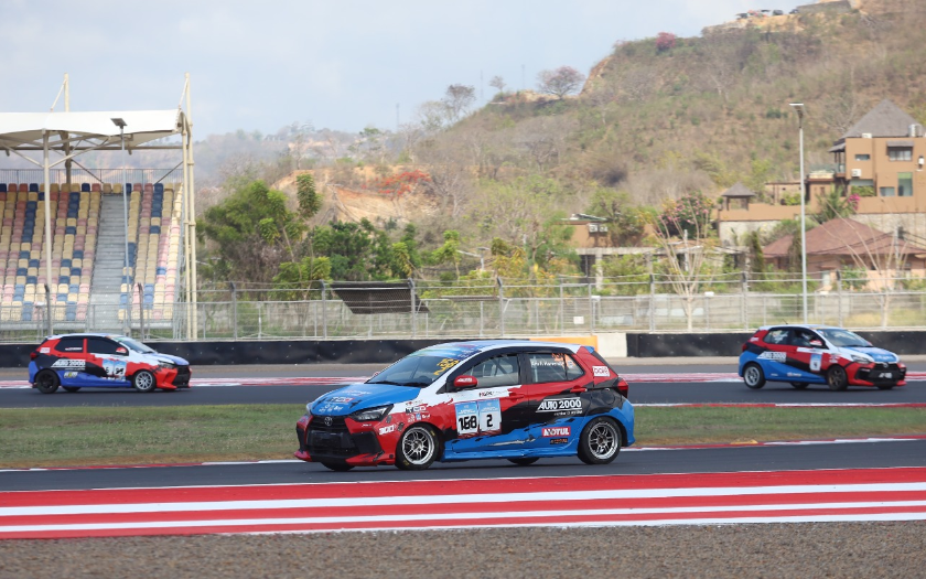 Tampil Impresif Musim Ini, GR Garage Auto2000 Kuasai Krida Agya OMR dan Podium ITCR 1200 2026