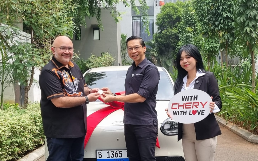 Chery Q Mulai Dikirim ke Konsumen, Pemesan Pertama Full Senyum Terima Unit