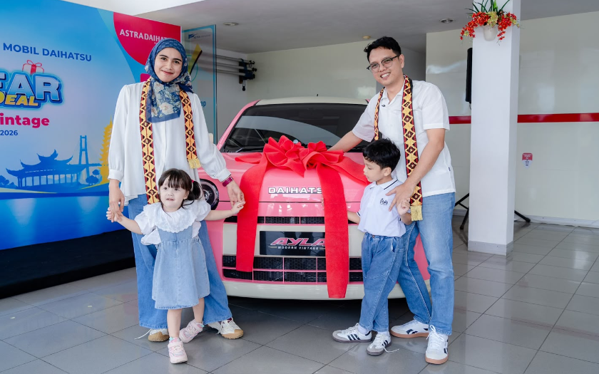 Beli Daihatsu Terios untuk Keluarga, Pria Asal Lampung Dapat Hadiah Ayla Modern Vintage
